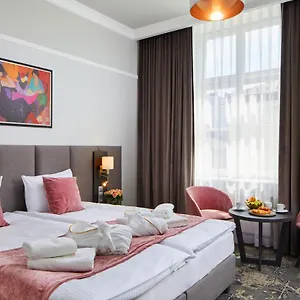 Estera Otel
